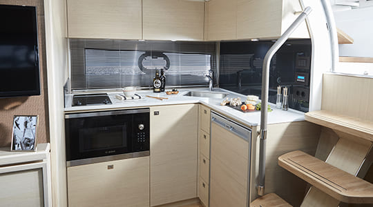 V40 gallery 13